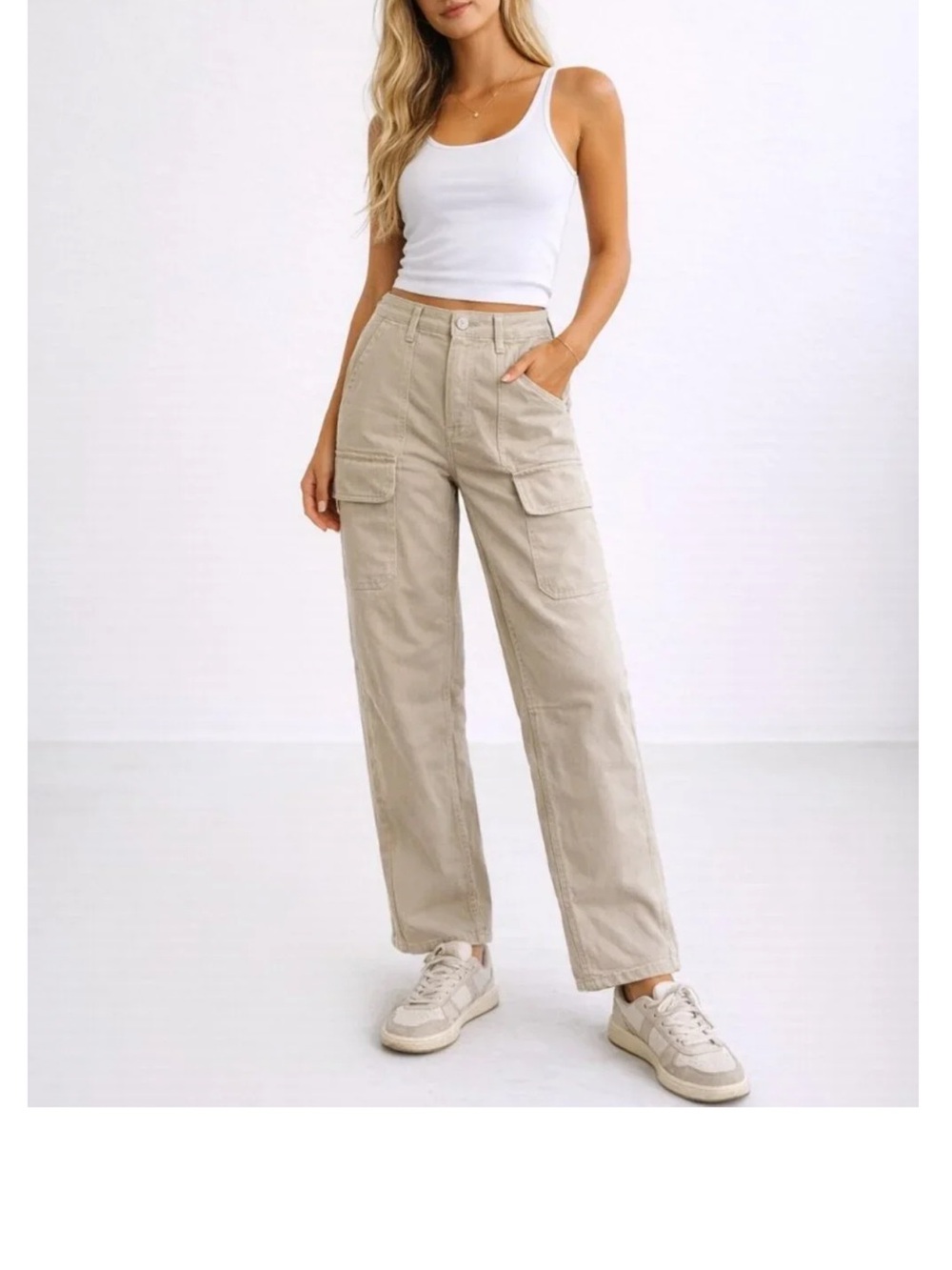Zara High-Rise Cargo Pants in Light Khaki